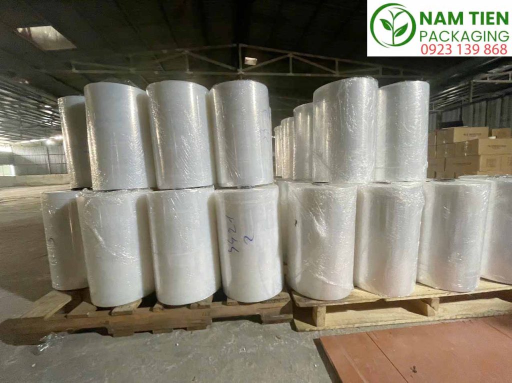 Màng PE quấn máy giao TPHCM miễn phí 