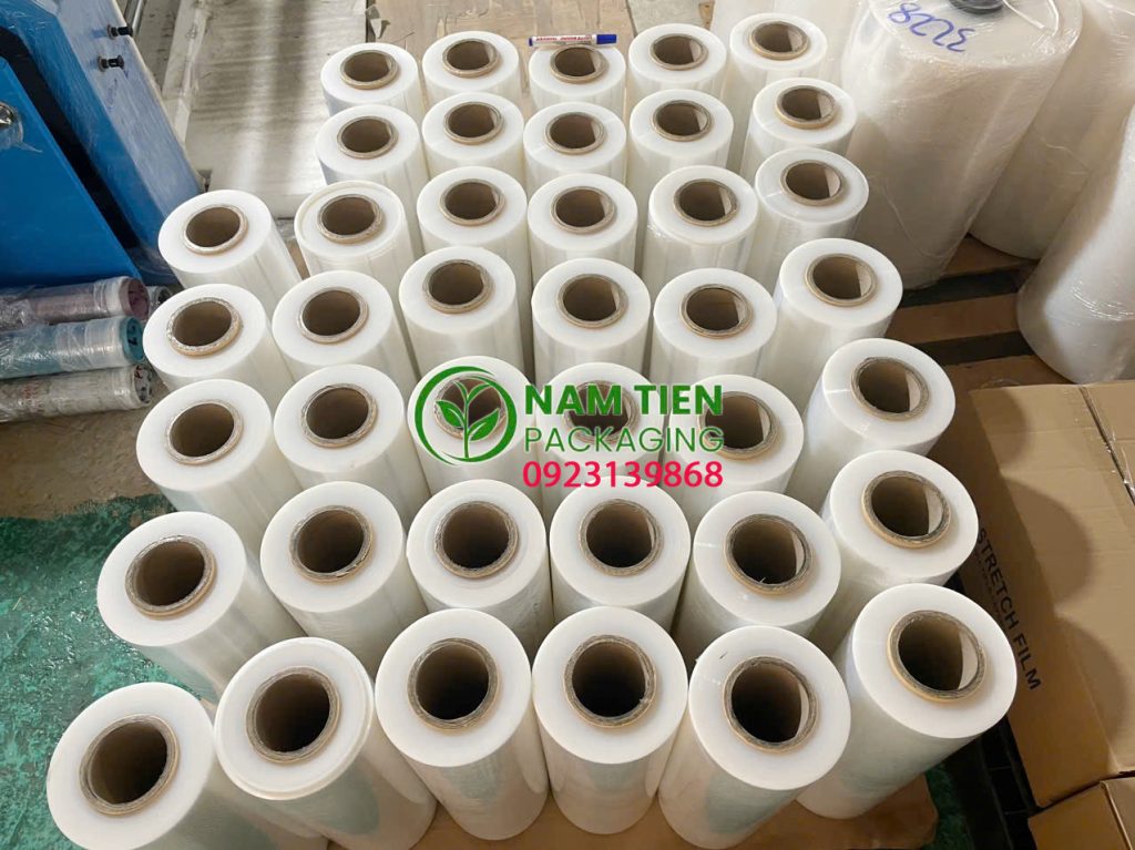 1 cuộn màng PE quấn pallet nặng bao nhiêu kg