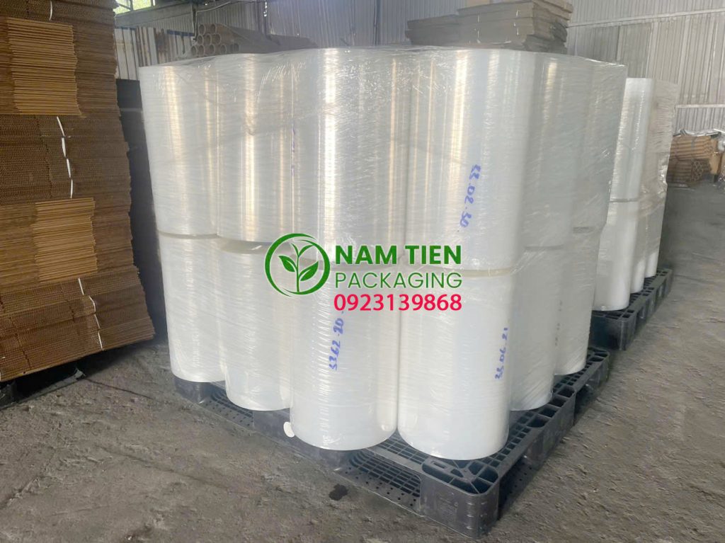 Màng PE quấn pallet giá sỉ 