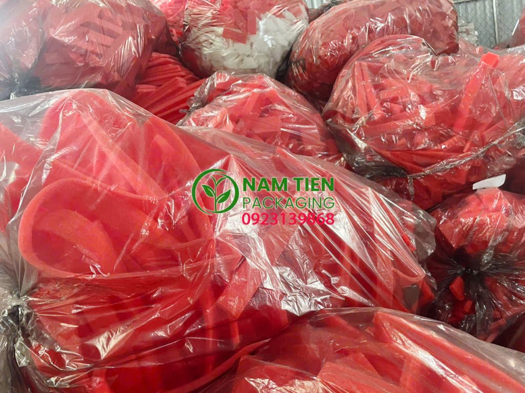 Thu mua mút foam PE tái chế giá cao 