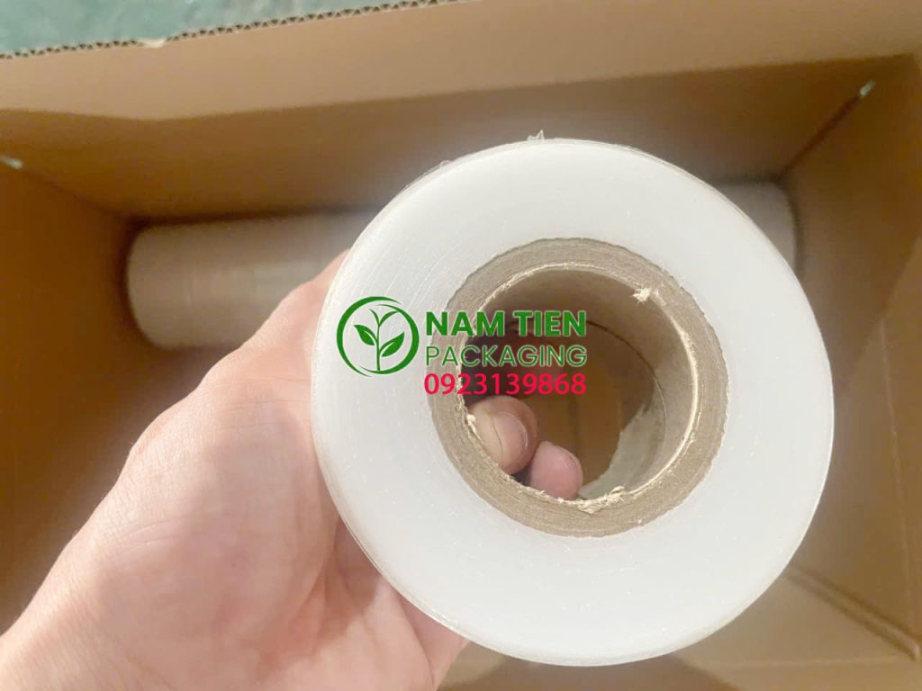 Màng PE quấn pallet nguyên sinh và tái sinh khác nhau gì